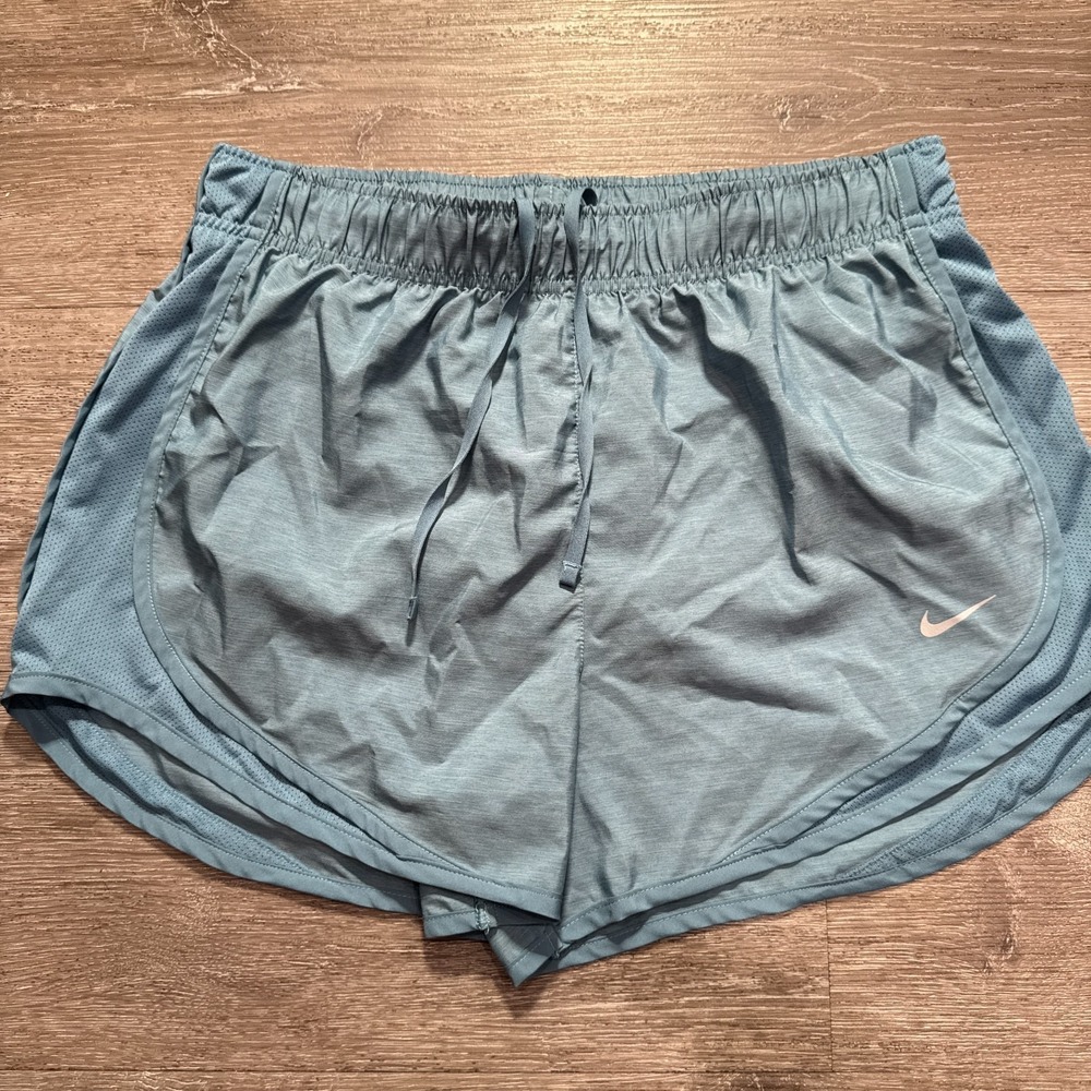 Nike Shorts Womens Medium Blue Polyester Tempo Dri Fit Running HM6096-006